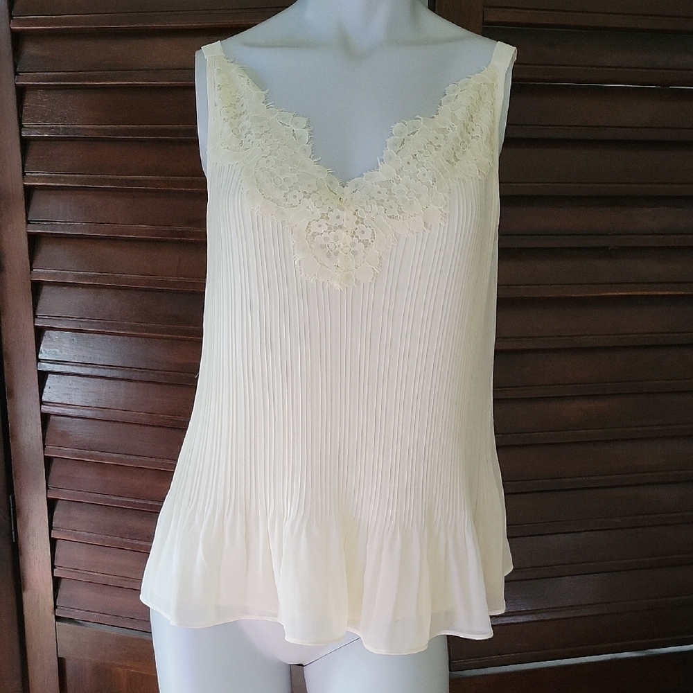 Chico's Cream Lace Camisole Blouse Flowy Lightweight Spaghetti Strap Sz 0 Small